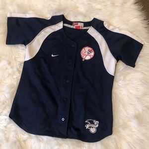Nike Women’s Yankees button down jersey